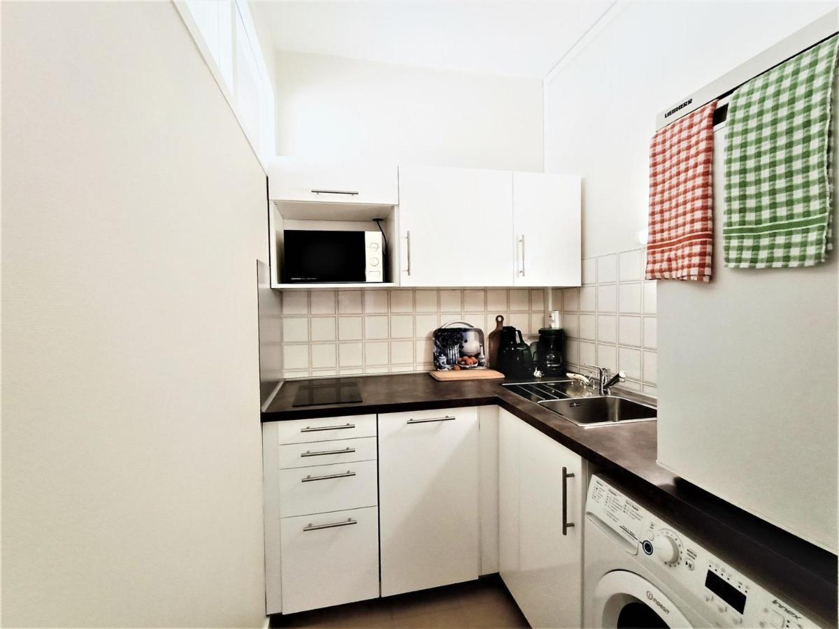 Appartement Aix-les-bains, 2 Pièces, 2 Personnes - Fr-1-555-48 *